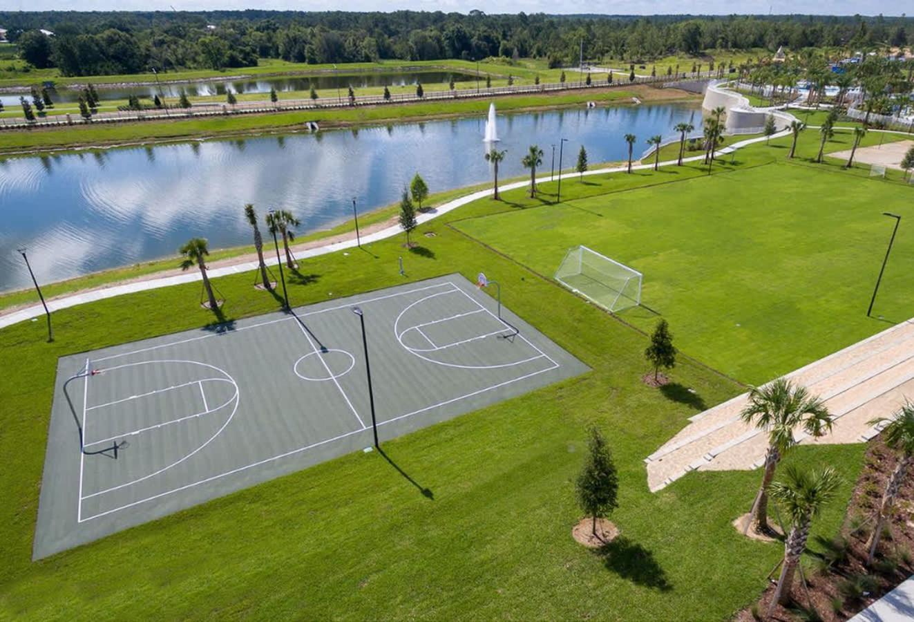 Stunning Rare Lake Front 7Br Holiday Home - Sleeps 14 - Pool, Hot Tub, & Games! 奥兰多 外观 照片